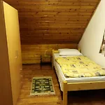 Mecsek Viragai Lak Magyarhertelend