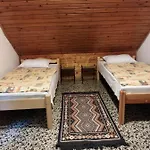 Mecsek Viragai Lak Magyarhertelend