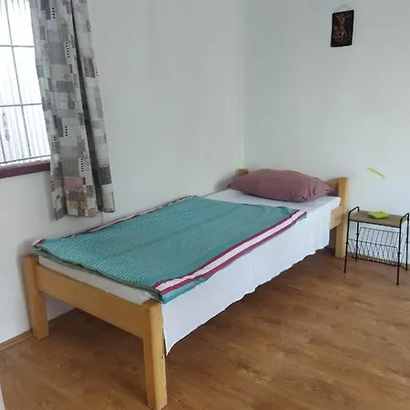 Mecsek Viragai Lak *