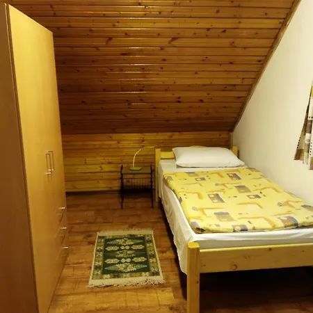 Mecsek Virágai Lak Magyarhertelend